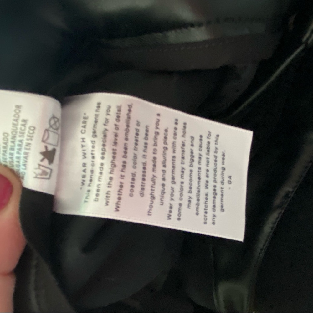 Good American 20 Black Faux Leather Pants - Picture 13 of 13